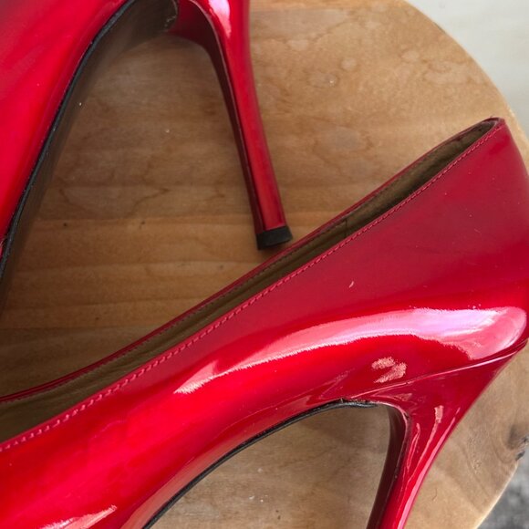 Stuart Weitzman Size 11 Patent Red Ladies Shoes - Picture 7 of 8